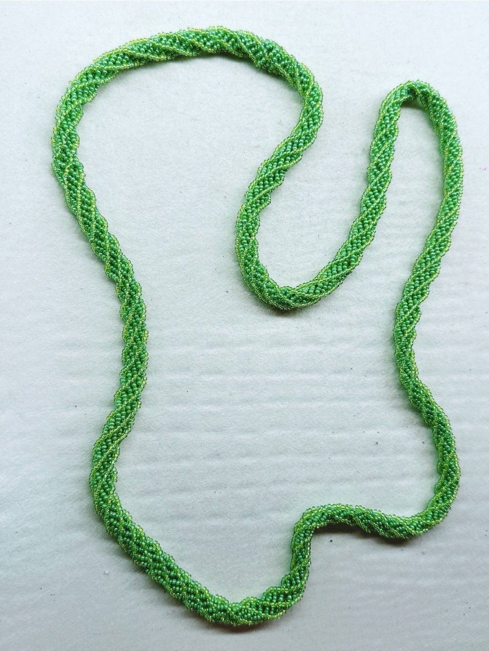 4827gc. Bright Green Handmade Seed Bead Necklace